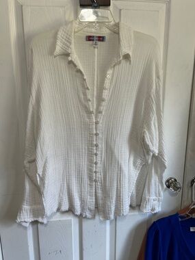 Urban Outfitters White Textured Button-Down Shirt